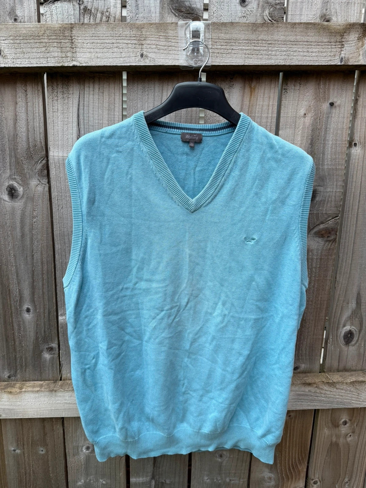 Wolsey light blue sleeveless sweater vest with knit texture, smart casual style, size XL.