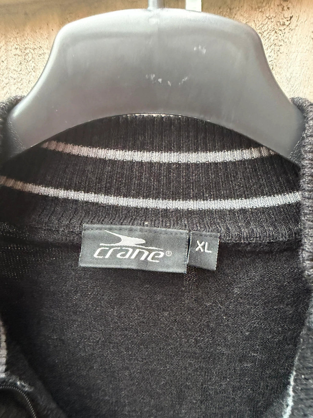 Crane grey half zip funnel neck sweater with ribbed detailing, size XL.