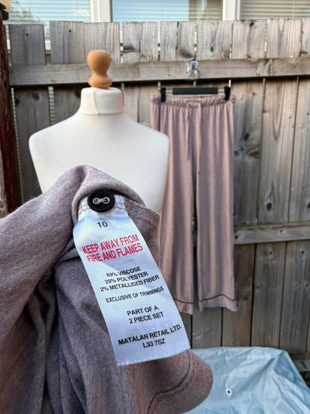 Matalan pink pyjama set button-up long sleeve soft touch fabric pre-loved nightwear.