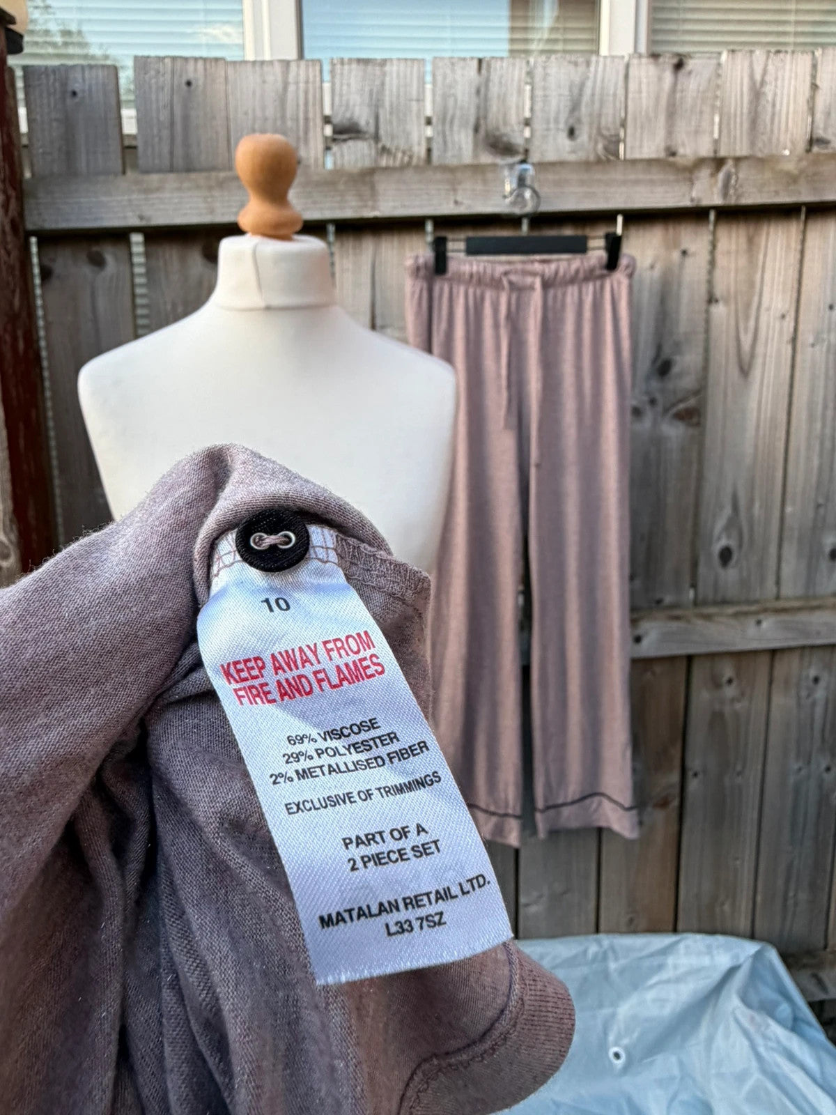 Matalan pink pyjama set button-up long sleeve soft touch fabric pre-loved nightwear.