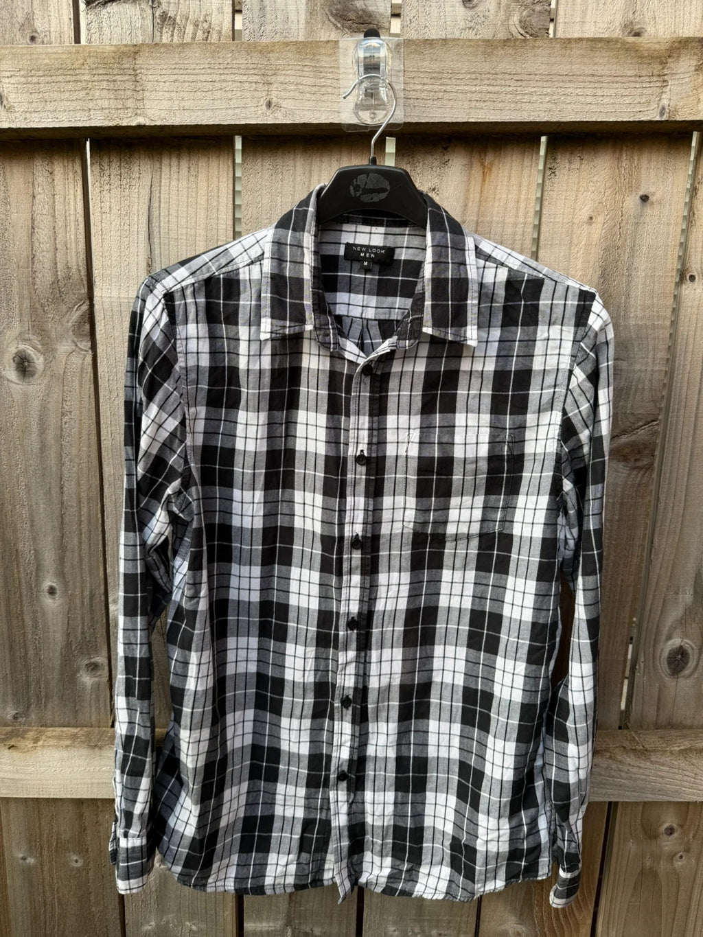 New Look men's black and white check shirt with long sleeves and button-up front.