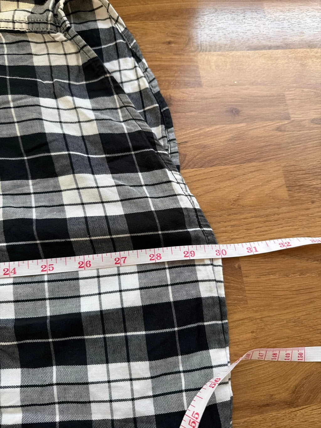 New Look men's black and white check shirt with long sleeves and button-up front.