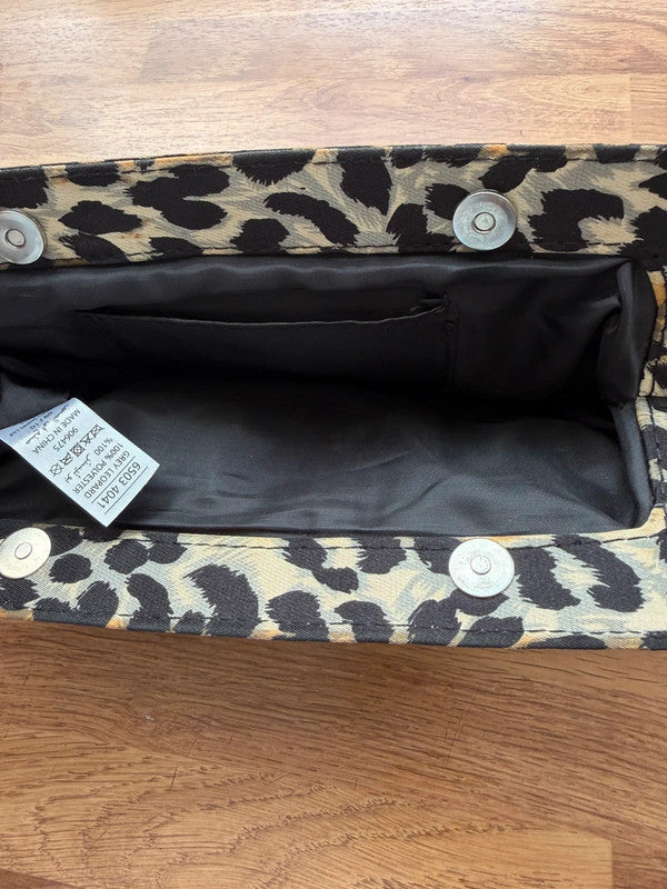 E-vie brown leopard print clutch bag with statement design and sleek finish.