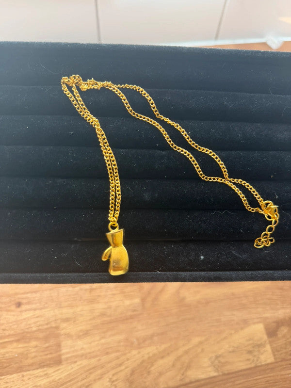 Hip Hop gold boxing glove pendant necklace with hip hop chain design.