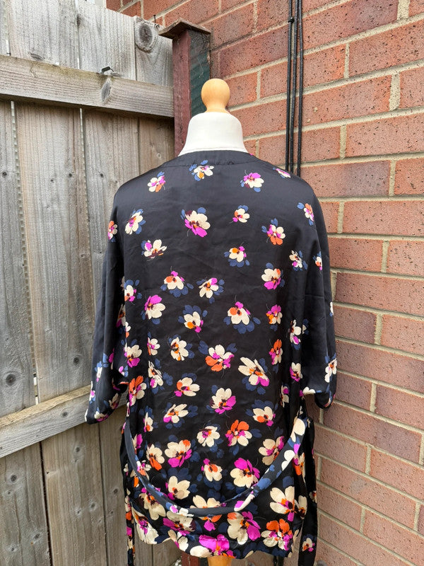 H&M multi floral satin tie front cardigan with boho style and grunge details.
