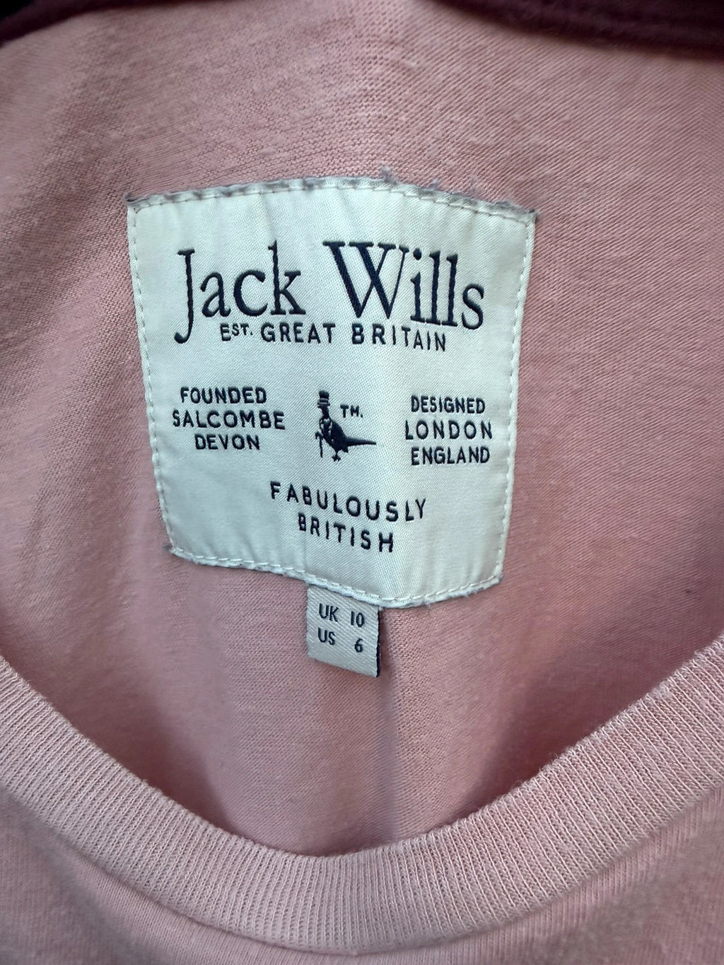 Jack Wills pink pocket t-shirt with logo detail, casual preppy Y2K style.