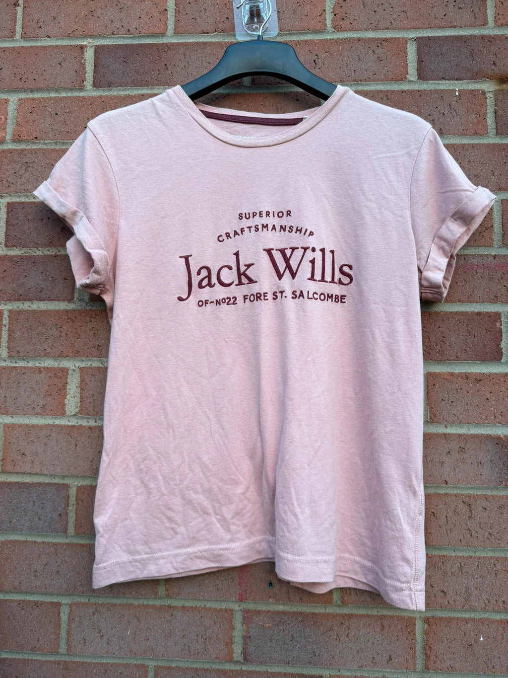 Jack Wills pink pocket t-shirt with logo detail, casual preppy Y2K style.
