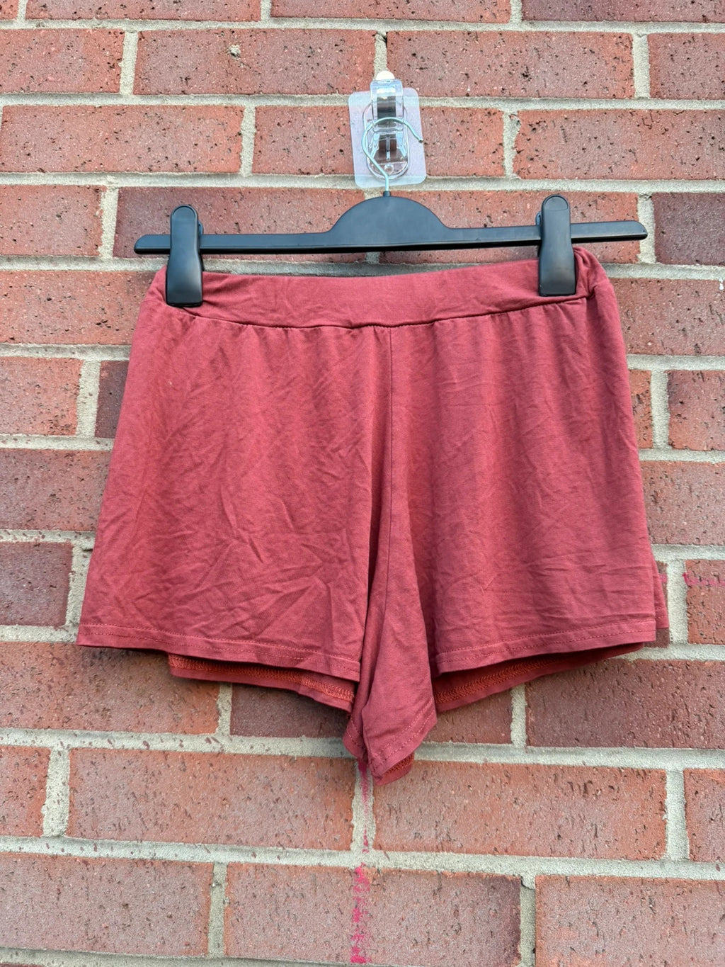 Boohoo burgundy lounge shorts soft fabric minimalist design pre-loved item