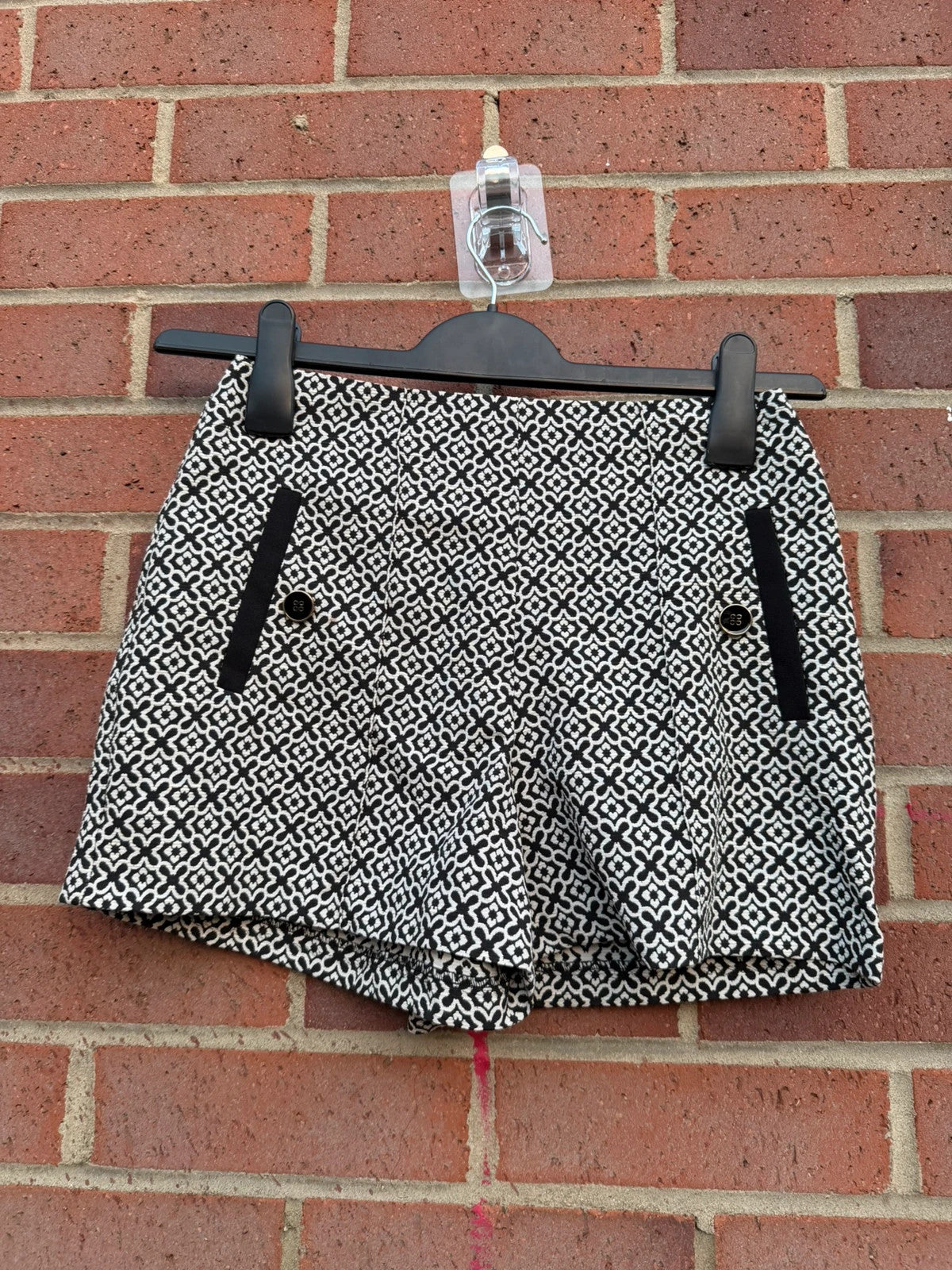 Miss Selfridge black and white geometric skort tailored mini skirt with smart casual style.