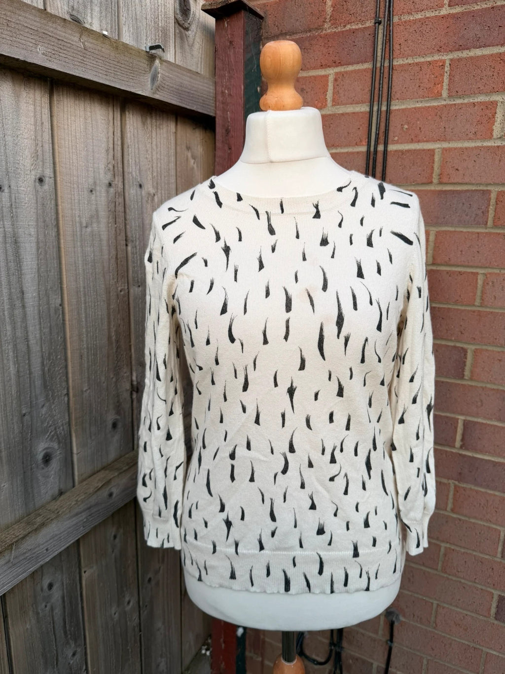 Jaeger black and white abstract print lightweight knit jumper with minimalist design.