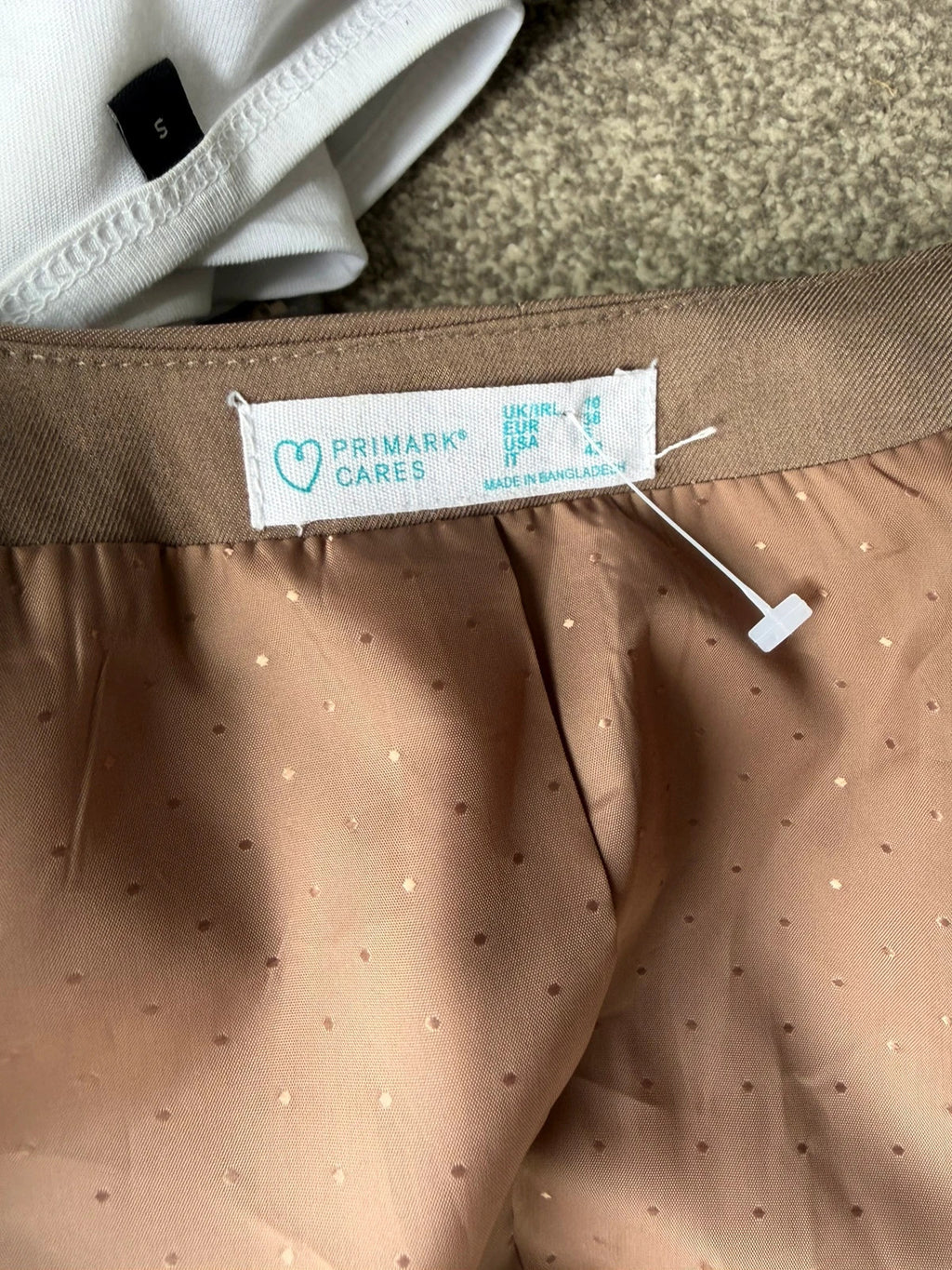 Primark beige tailored waistcoat with classic cut and vintage style details.