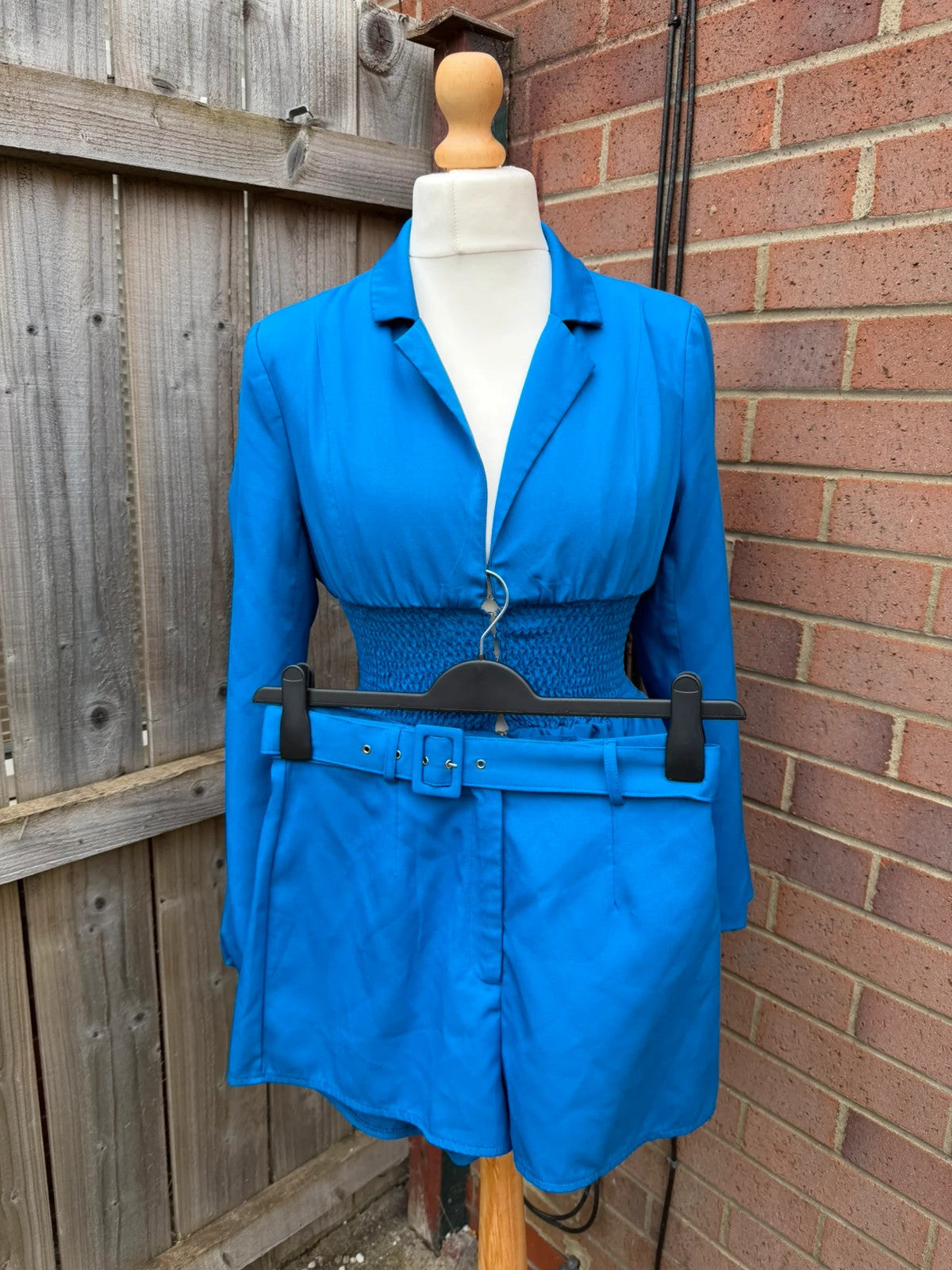 Missguided blue tailored blazer and shorts set with chic design and structured fit.