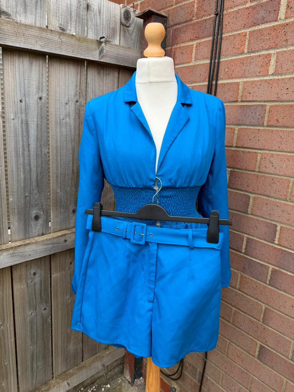 Missguided blue tailored blazer and shorts set with chic design and structured fit.