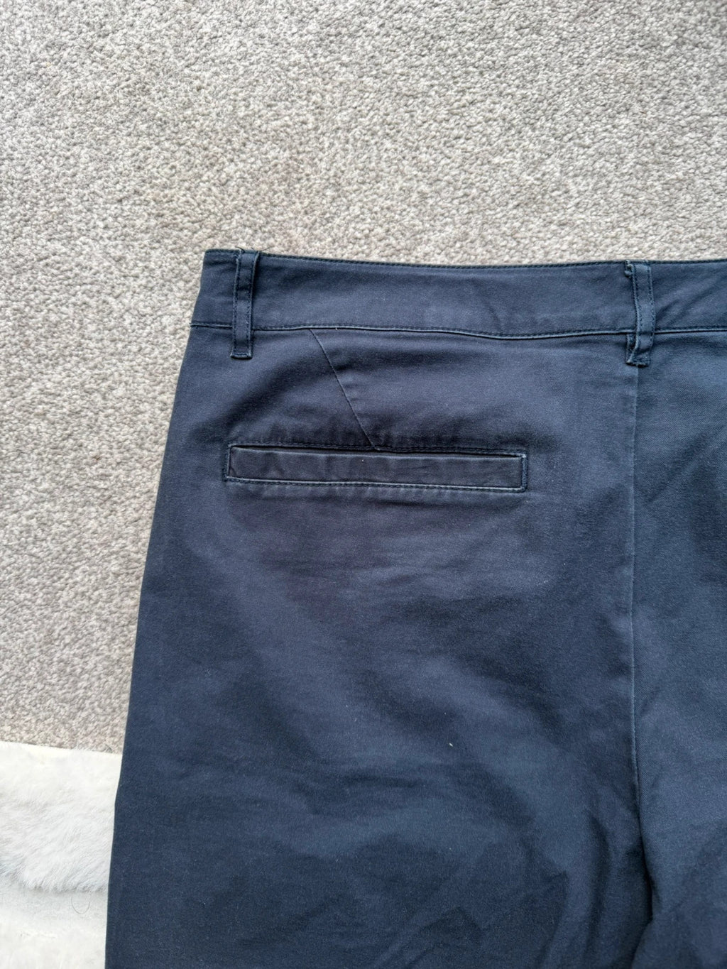 Chinos navy tailored shorts with clean lines and classic fit, pre-loved condition.