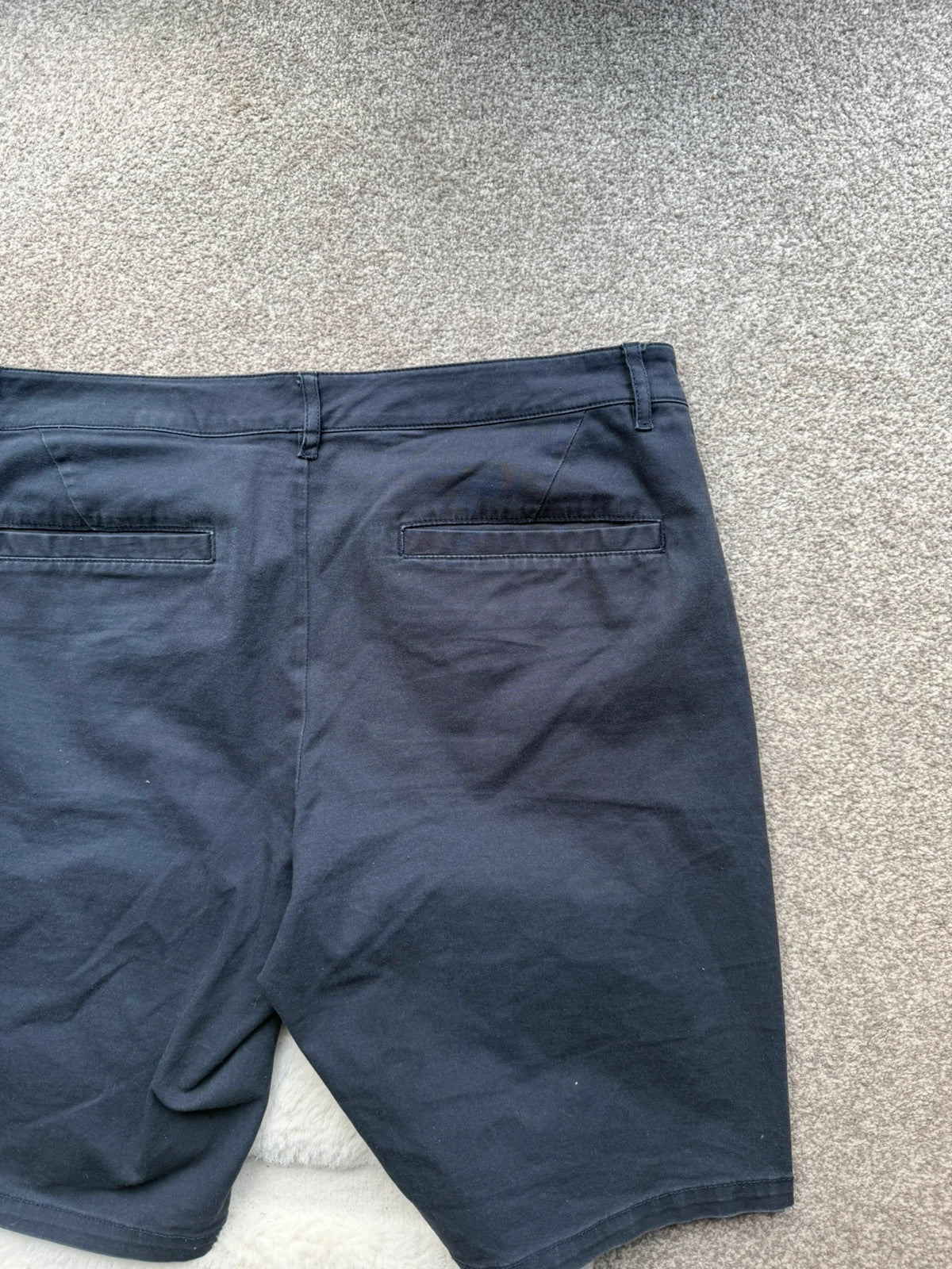Chinos navy tailored shorts with clean lines and classic fit, pre-loved condition.