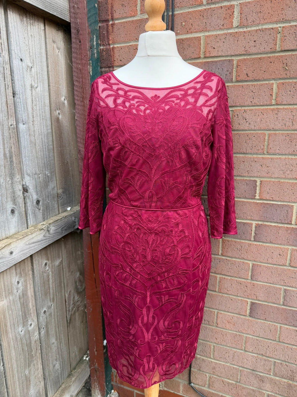 Monsoon burgundy lace bandage dress occasion wear mother of the bride embroidery details