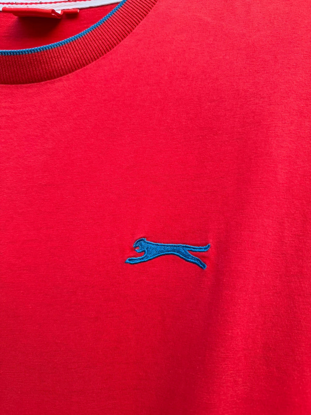 Slazenger red graphic t-shirt with logo print, crew neck, size XL.