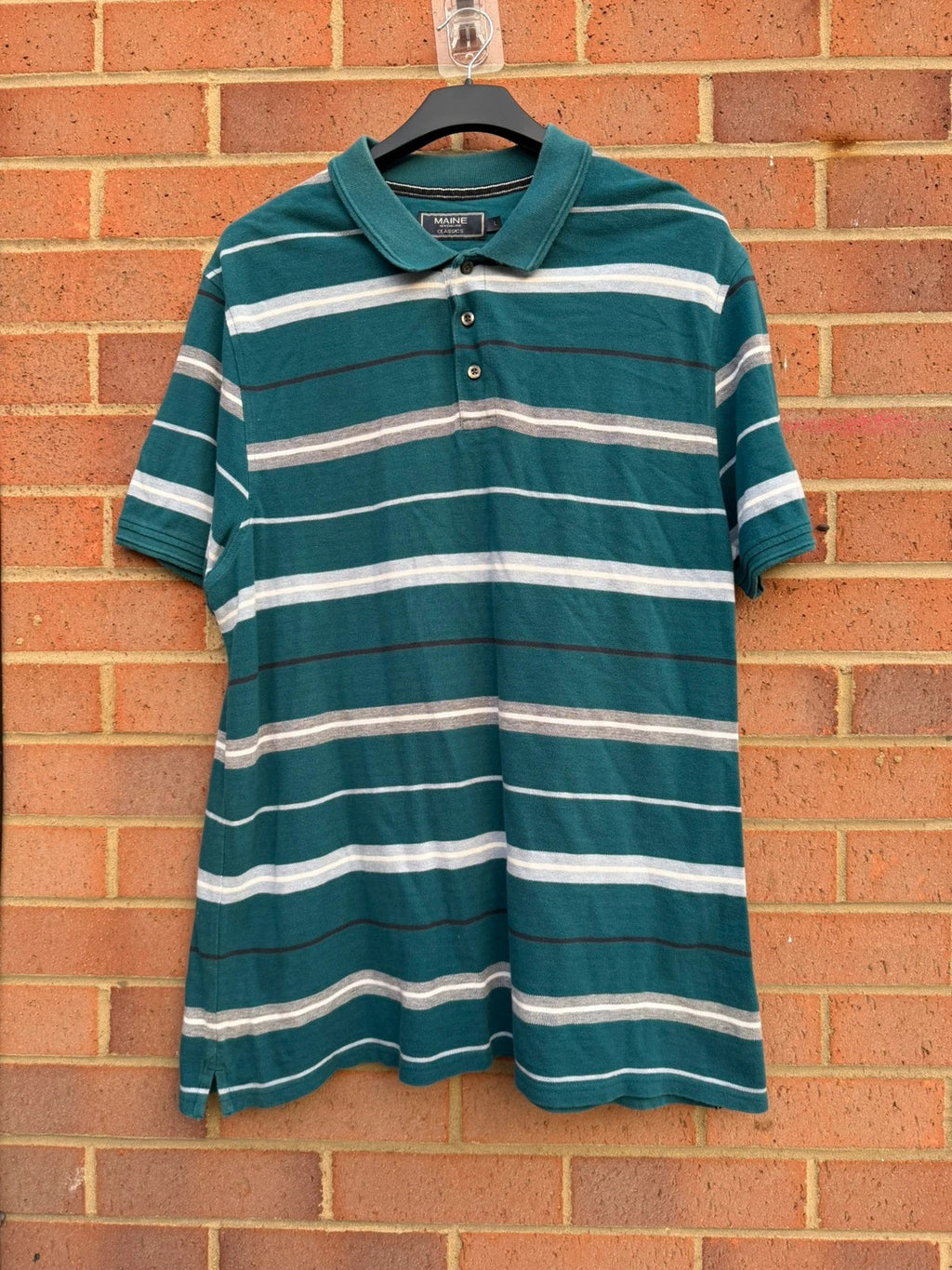 Maine New England blue striped polo shirt men size l visual details stripes cotton material